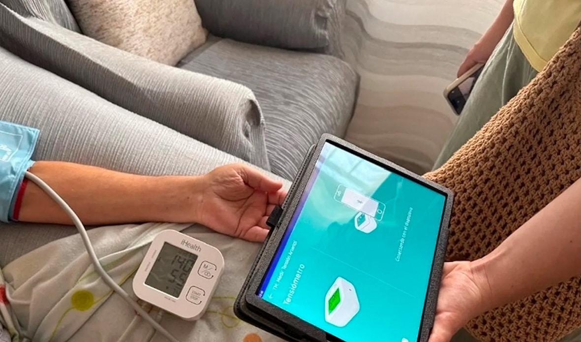 Andalucía consolida su modelo de telecuidados a pacientes crónicos